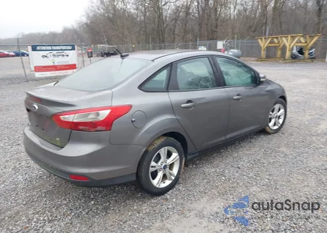 2013 Ford Focus Se z USA, uszkodzony, nr VIN 1FADP3F29DL337963